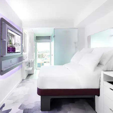 Yotel 酒店 4*